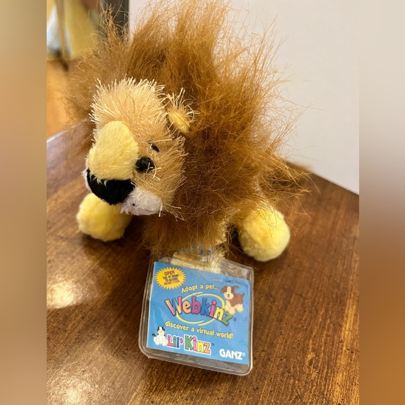 Webkinz Lil Kinz Lion w/ UNUSED CODE + 2 other unused codes - Picture 2 of 7